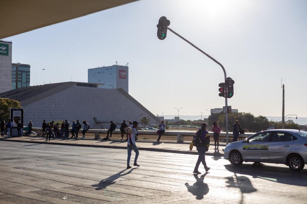 df-tem-renda-media-de-r$-4,4-mil,-o-dobro-do-resto-do-pais