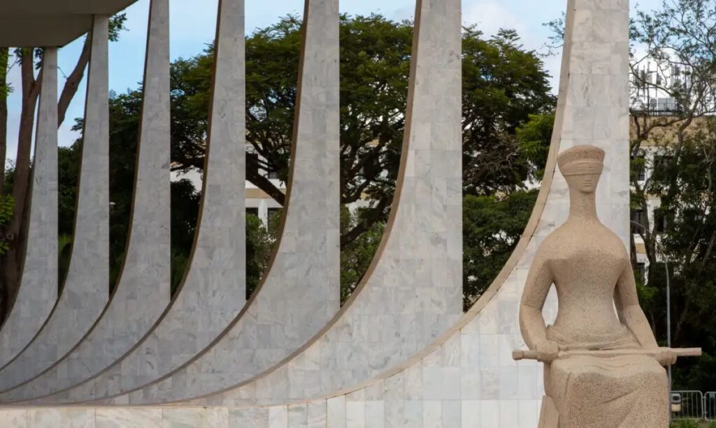 entenda-regras-do-stf-que-limitaram-penduricalhos-no-judiciario-e-mp