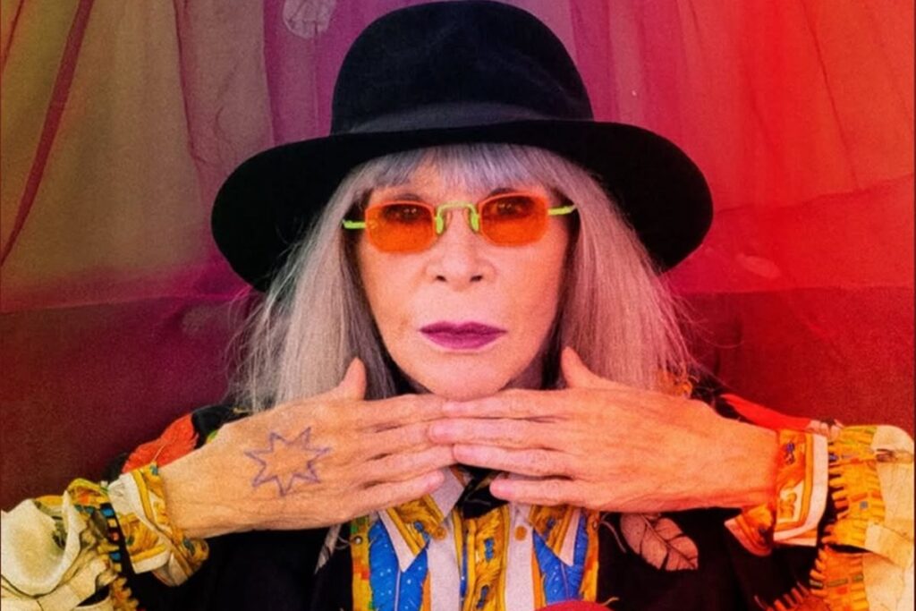 filho-de-rita-lee-acha-textos-ineditos-da-cantora-3-anos-apos-morte