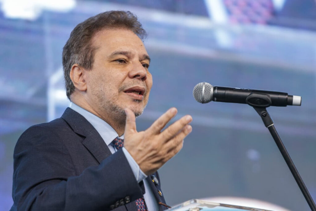 “asfixia-e-seguranca-maxima”,-diz-ministro-sobre-plano-contra-faccoes
