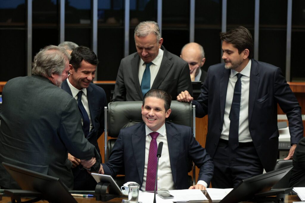 apos-dois-feriados,-motta-da-semana-de-trabalho-remoto-para-deputados