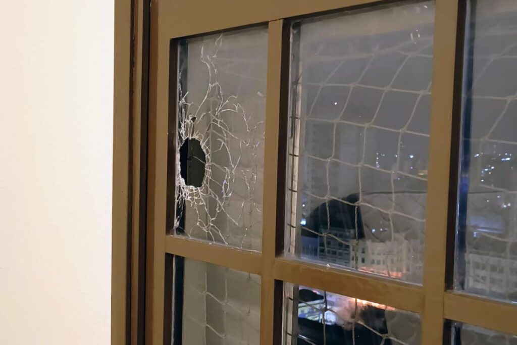 bala-perdida-atinge-apartamento-no-15o-andar-em-sp:-“parecia-bomba”
