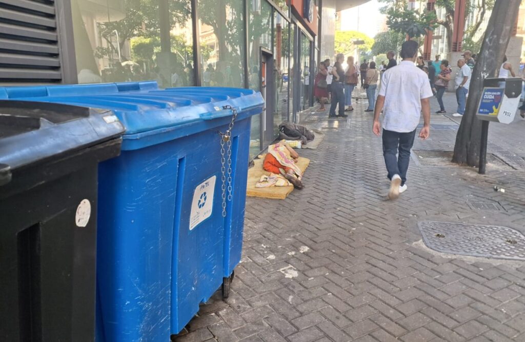 populacao-de-rua-dobra-em-5-anos-em-bh-e-reacao-e-marcada-por-disputa-politica