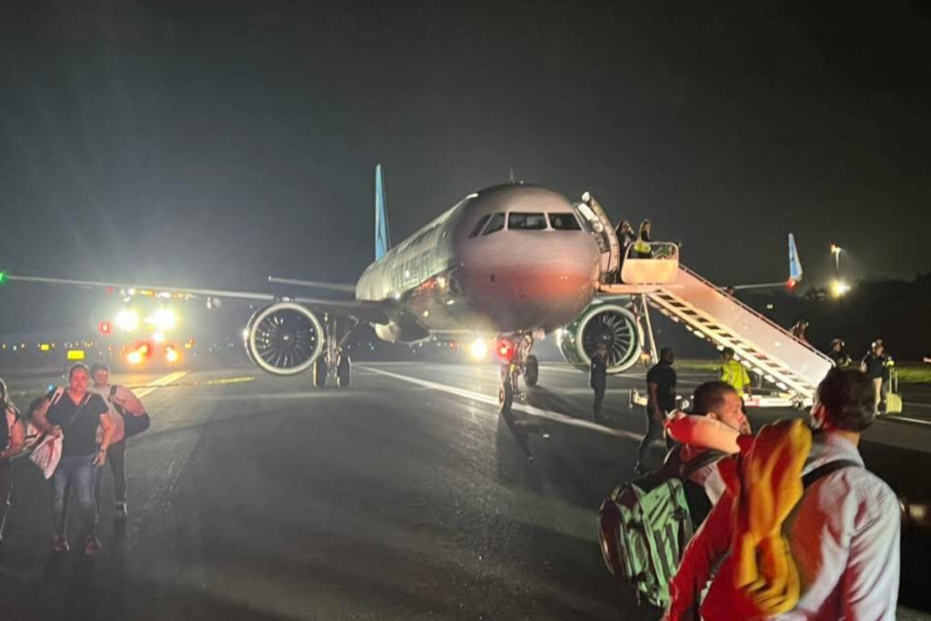 aeroporto-de-denver-confirma-que-pedestre-morreu-atropelado-por-aviao