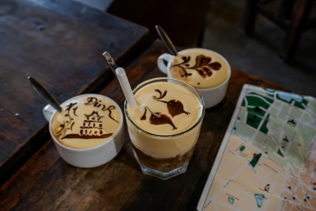 provaria?-nova-“moda”-na-web-e-tomar-cafe-batido-com-gema-de-ovo