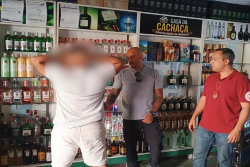 policia-fecha-distribuidora-de-bebidas-usada-pelo-trafico-no-entorno