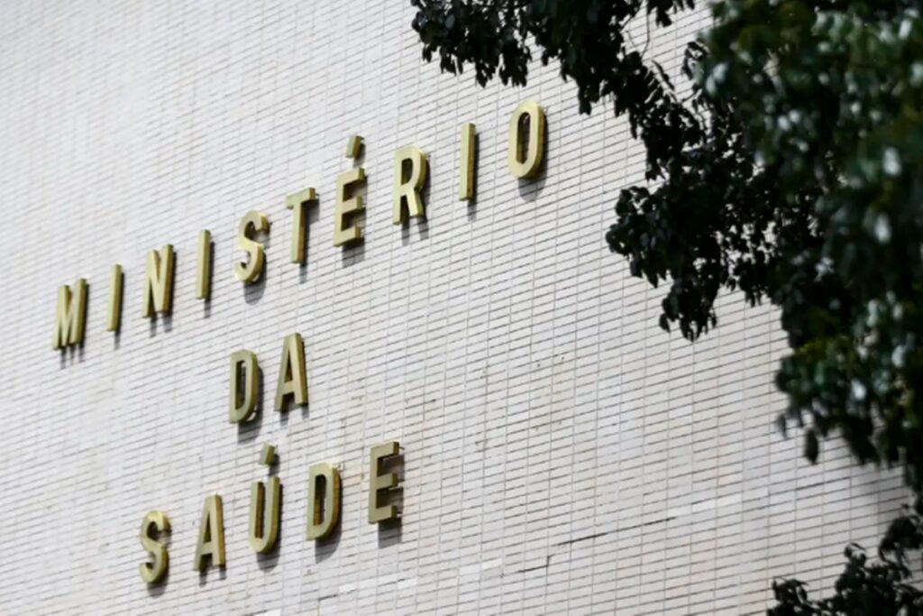 camara-cobra-padilha-sobre-denuncia-de-monitoramento-de-medicos