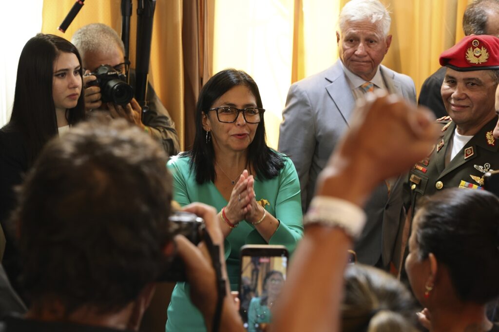 sucessora-de-maduro-nega-boatos-sobre-trump-anexar-a-venezuela