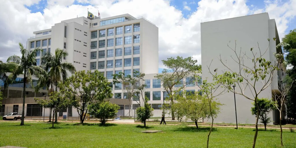 estudantes-da-usp-denunciam-desocupacao-ilegal-e-violenta-feita-por-pm