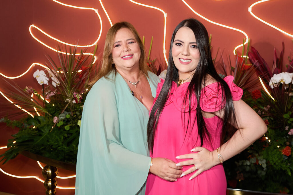 ana-claudia-e-maria-gabriella-miziara-celebram-a-vida-em-dose-dupla