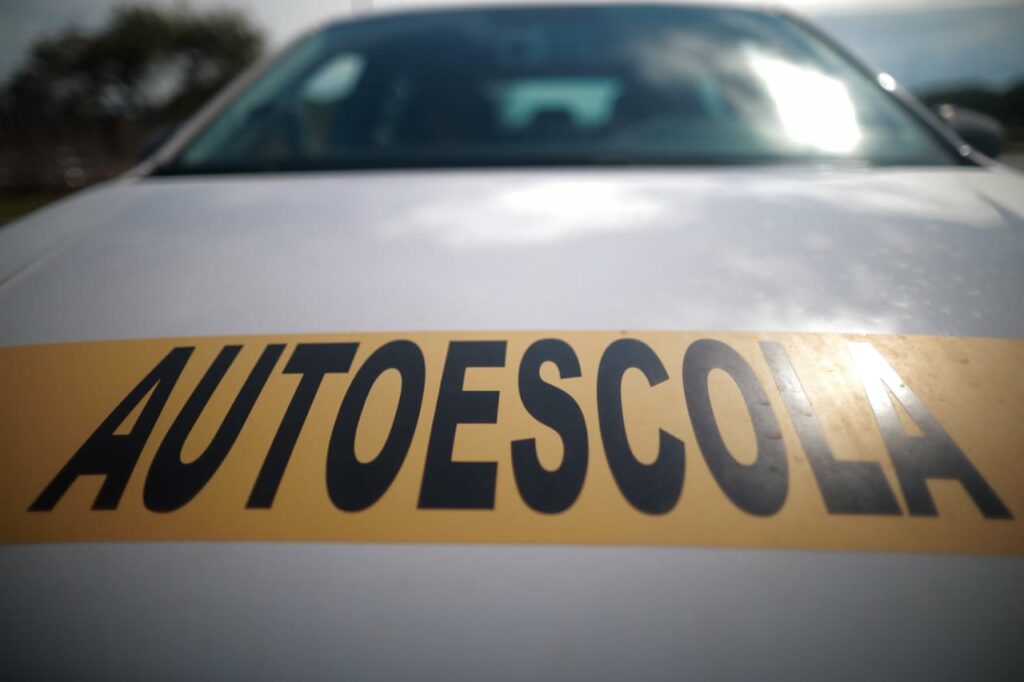 nova-cnh:-brasil-bate-recorde-com-4,8-milhoes-de-pedidos-de-1a-habilitacao