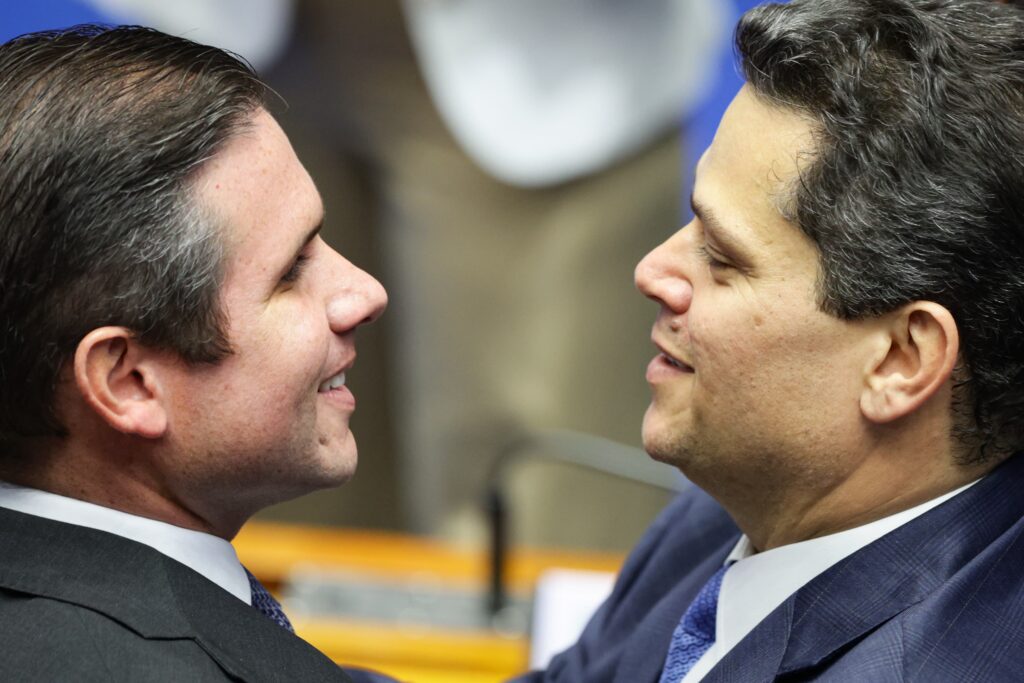 pec-do-fim-da-escala-6×1-avanca-na-camara,-mas-e-incognita-no-senado
