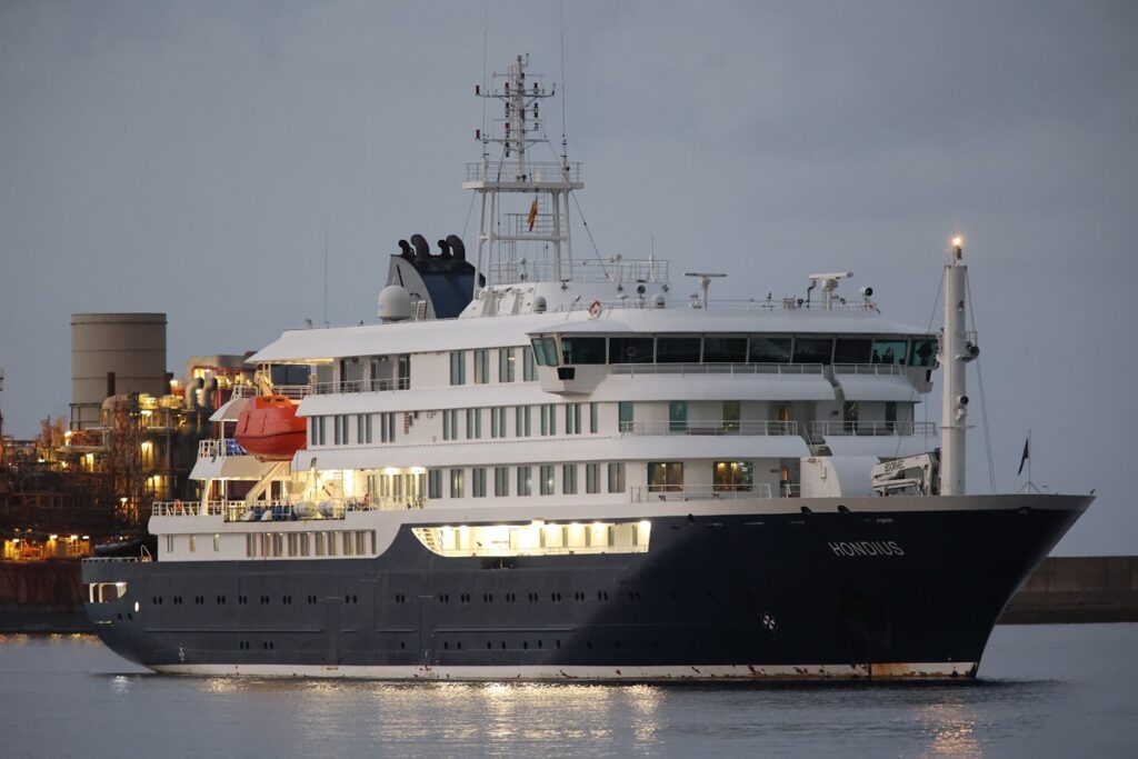 oms-confirma-11-casos-de-hantavirus-em-navio,-mas-risco-global-e-baixo