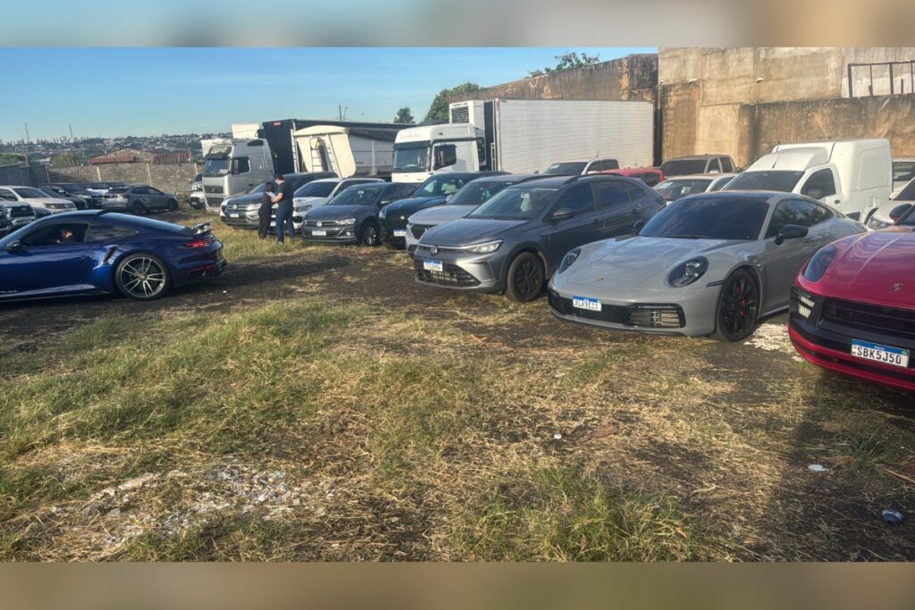frota-de-luxo:-pf-apreende-114-carroes-ligados-ao-trafico-aereo-de-cocaina.-veja-video