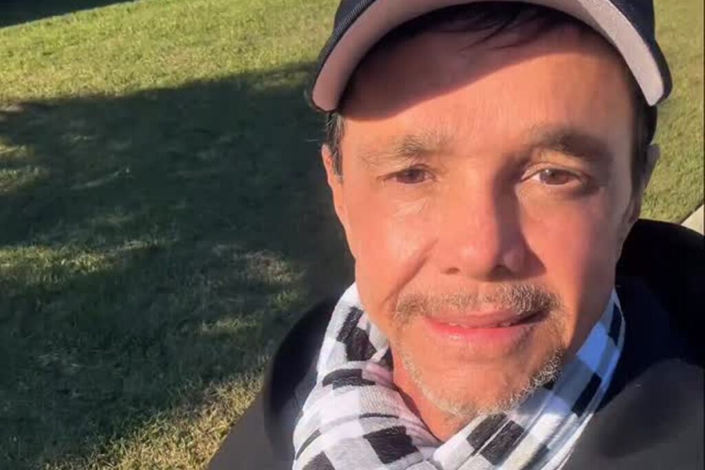 “seguirei-ao-lado-de-jesus”,-desabafa-netinho-apos-retorno-do-cancer.-video