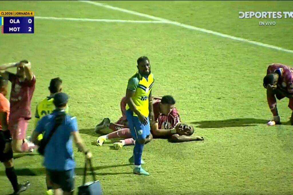 cenas-fortes:-brasileiro-tem-fratura-exposta-em-jogo-e-comove-atletas