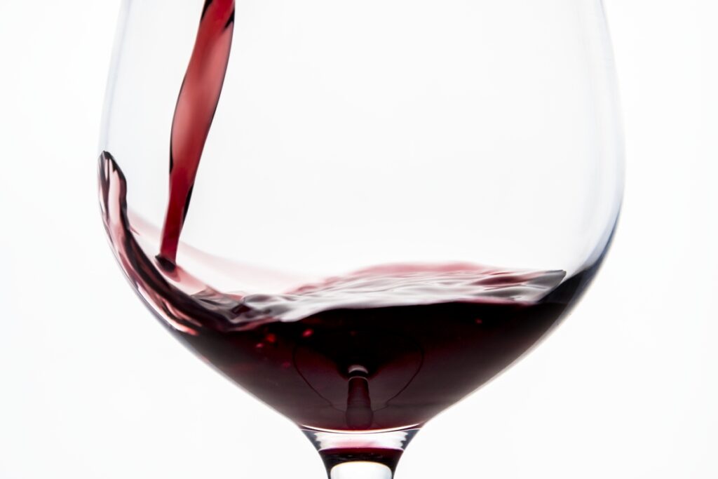 o-vinho-e-um-aliado-da-saude?-entenda-impacto-da-bebida-no-organismo