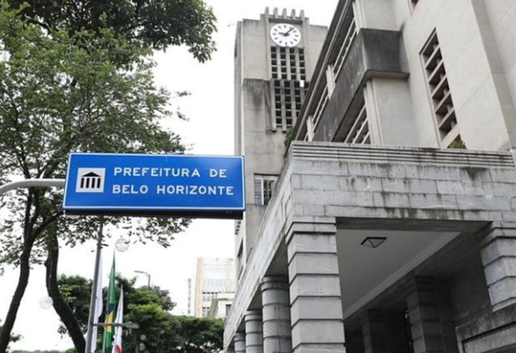 pbh-aceita-6-das-8-pautas-e-acena-com-fim-da-greve-da-educacao