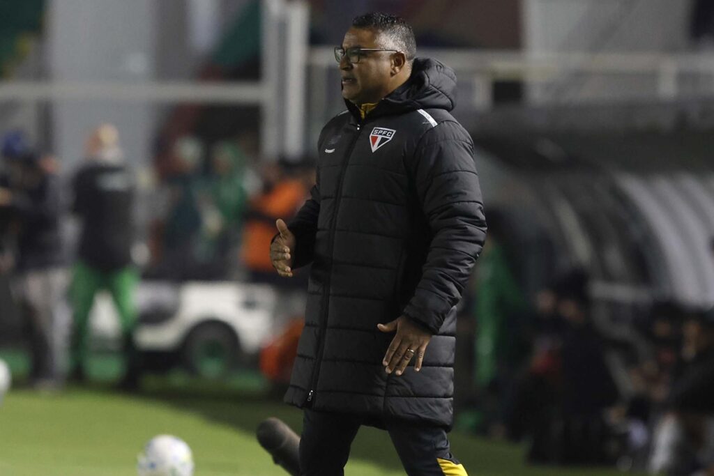 roger-machado-e-demitido-do-sao-paulo-apos-eliminacao-para-o-juventude