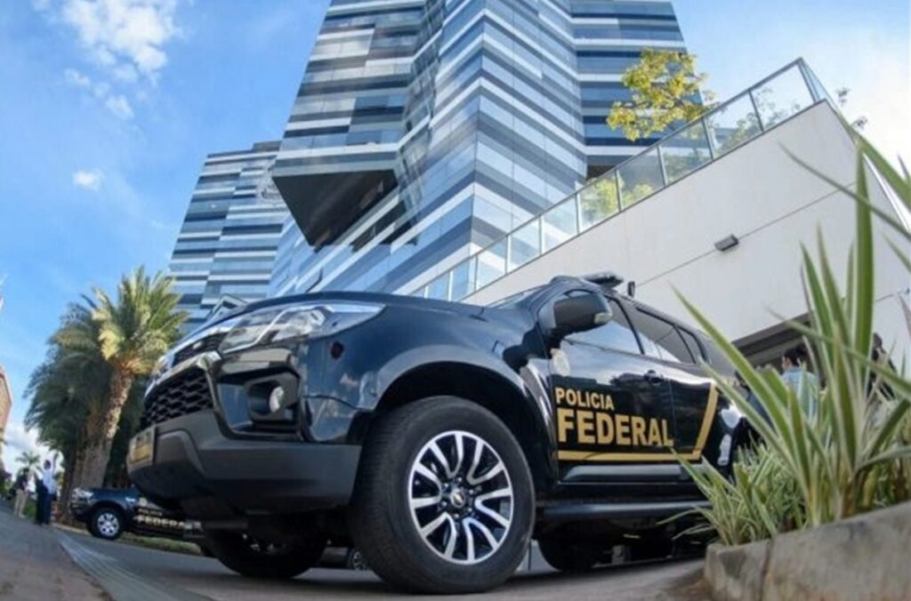 caso-master:-pf-afasta-delegada-e-prende-agente,-alvos-de-operacao