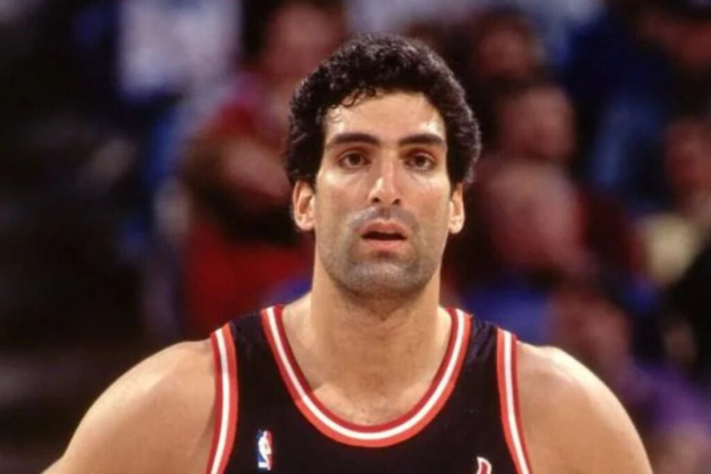 master:-pf-preso-ameacou-“dar-um-pulao”-em-ex-jogador-na-nba;-entenda