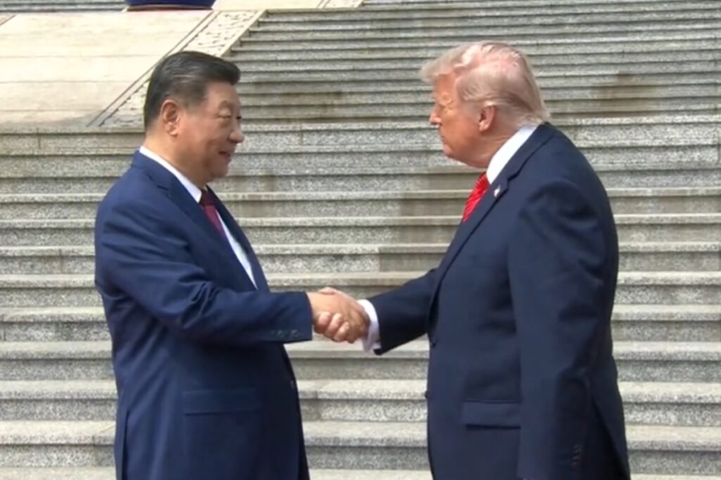 xi-jinping-garantiu-que-nao-vai-enviar-armas-para-o-ira,-diz-trump