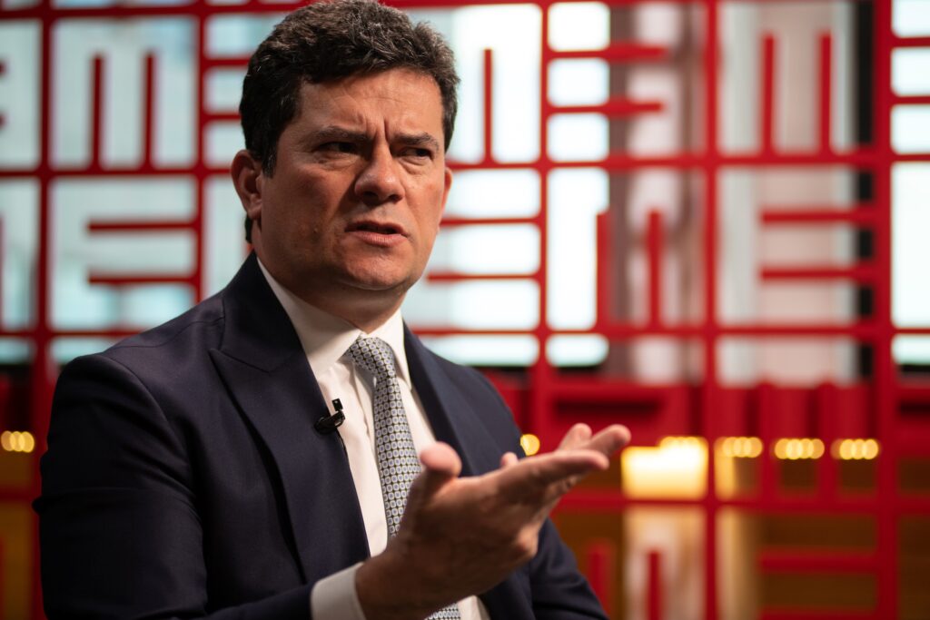 moro-sai-em-defesa-de-flavio-bolsonaro,-ataca-pt-e-pede-cpi-do-master