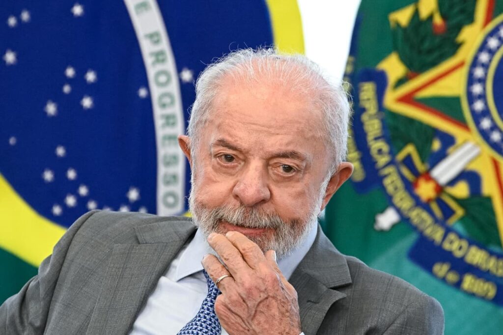 atencao,-lulistas,-o-seu-lider-ainda-e-o-da-faixa-censurada-pela-pf