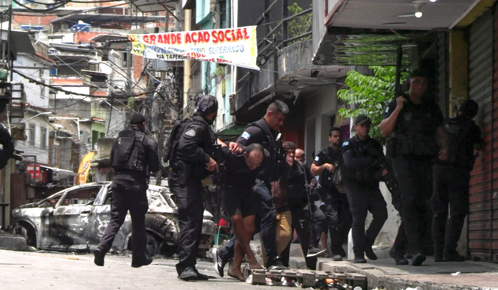 policia-indicia-11-traficantes-por-mortes-de-agentes-em-megaoperacao