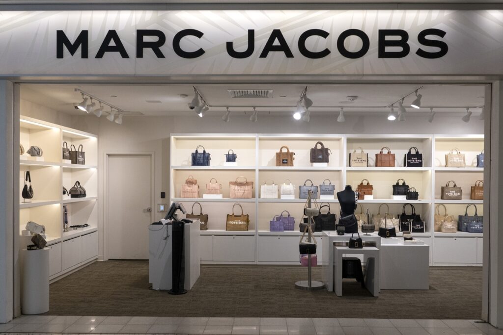 venda-da-marc-jacobs-revela-nova-potencia-no-mercado-de-luxo