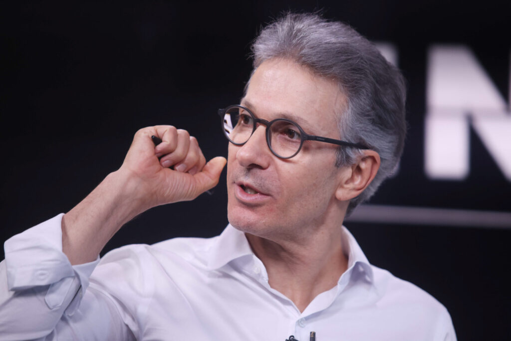 zema-reforca-critica-a-flavio:-“fui-duro-porque-fiquei-decepcionado”