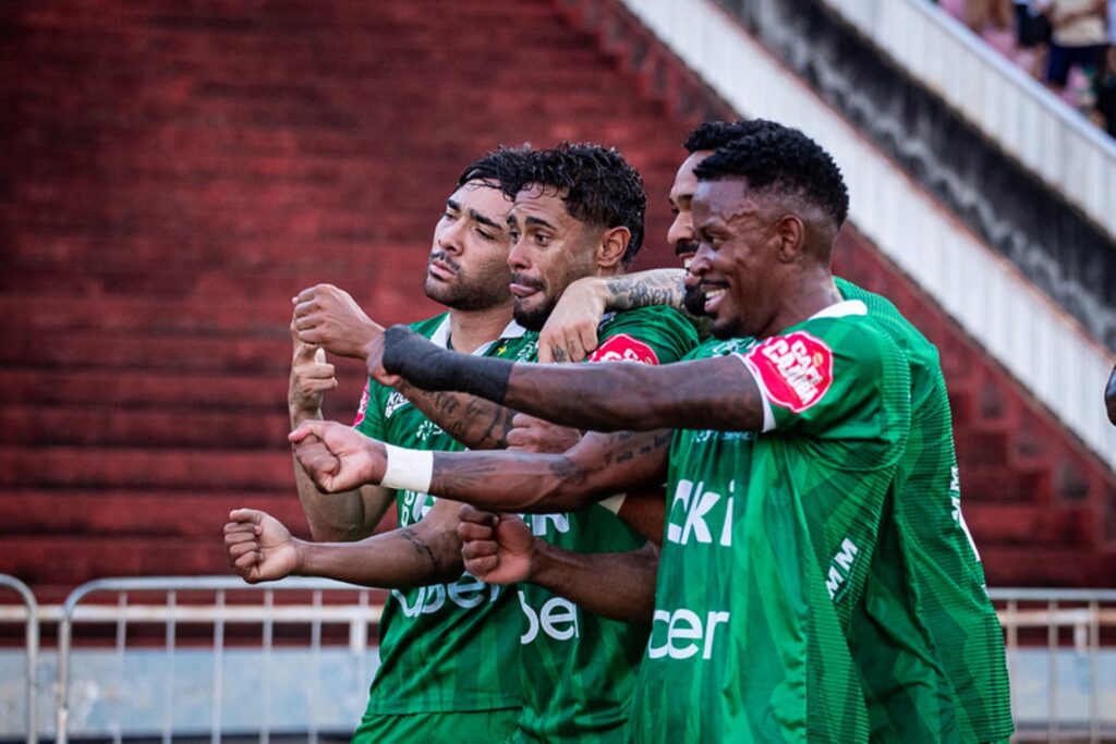 metropoles-transmite-uberlandia-mg-x-betim-mg-pela-serie-d-zeroum