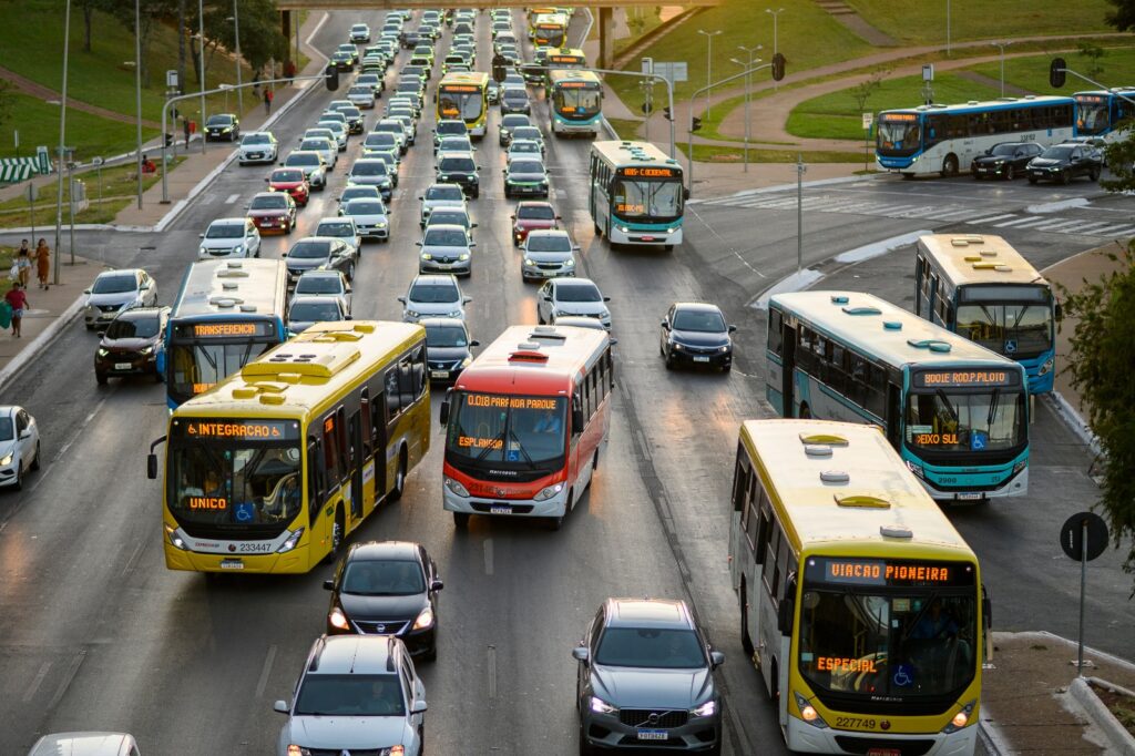 lentidao:-no-df,-onibus-demoram-sete-minutos-para-andar-apenas-1-km
