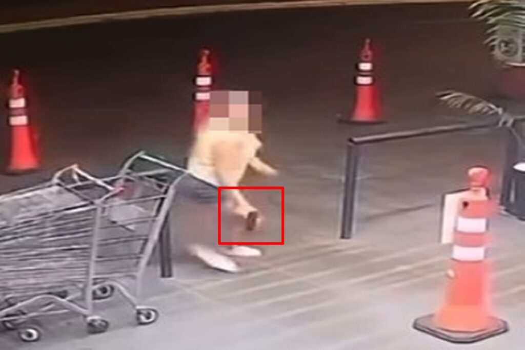 treta-em-banheiro:-mulher-pega-arma-de-marido-cac-e-ameaca-donos-de-bar.-veja-video