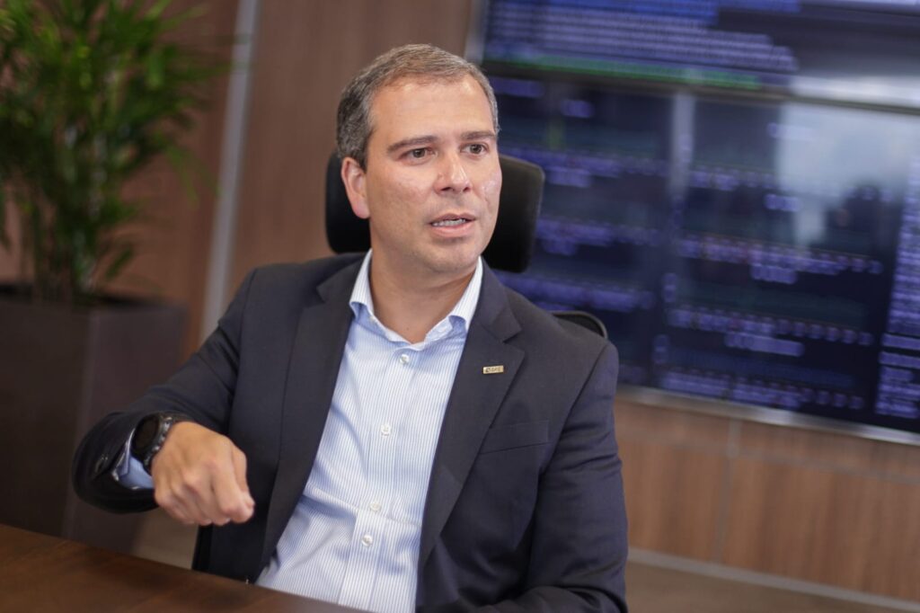 davi-tangerino-continua-na-defesa-do-ex-presidente-do-brb;-aragao-saiu
