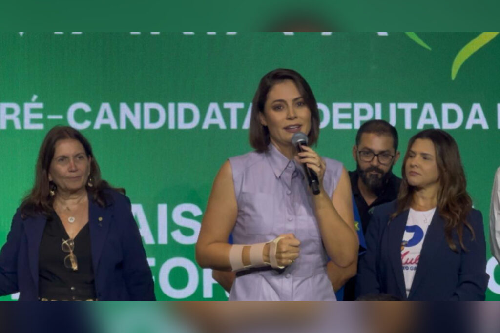 michelle-bolsonaro-desconversa-sobre-candidatura-a-presidencia