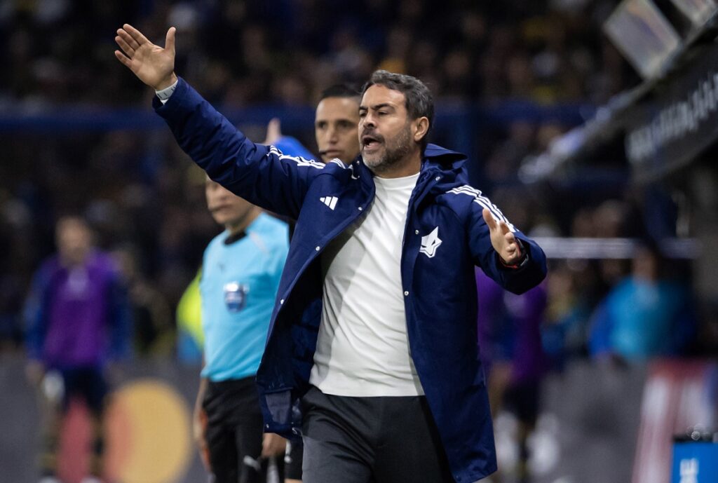 cruzeiro:-artur-jorge-exalta-ponto-conquistado-apos-empate-com-o-boca
