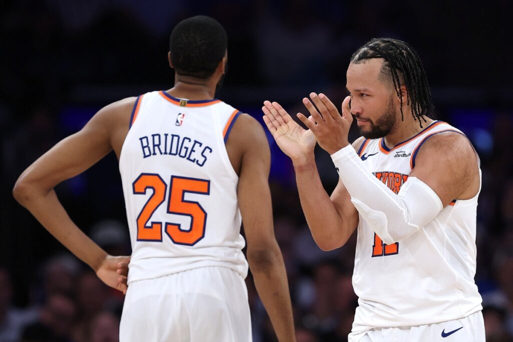 nba:-knicks-revertem-desvantagem-de-22,-batem-cavs-e-abrem-1-x-0