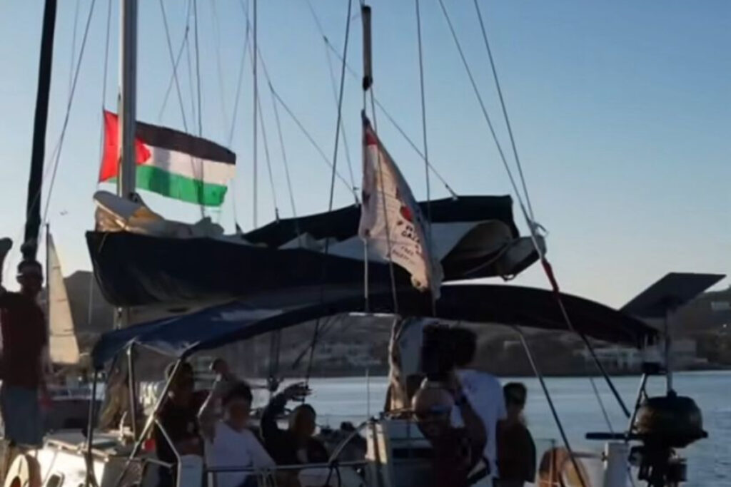 israel-transfere-430-ativistas-da-flotilha-de-gaza-para-seu-territorio