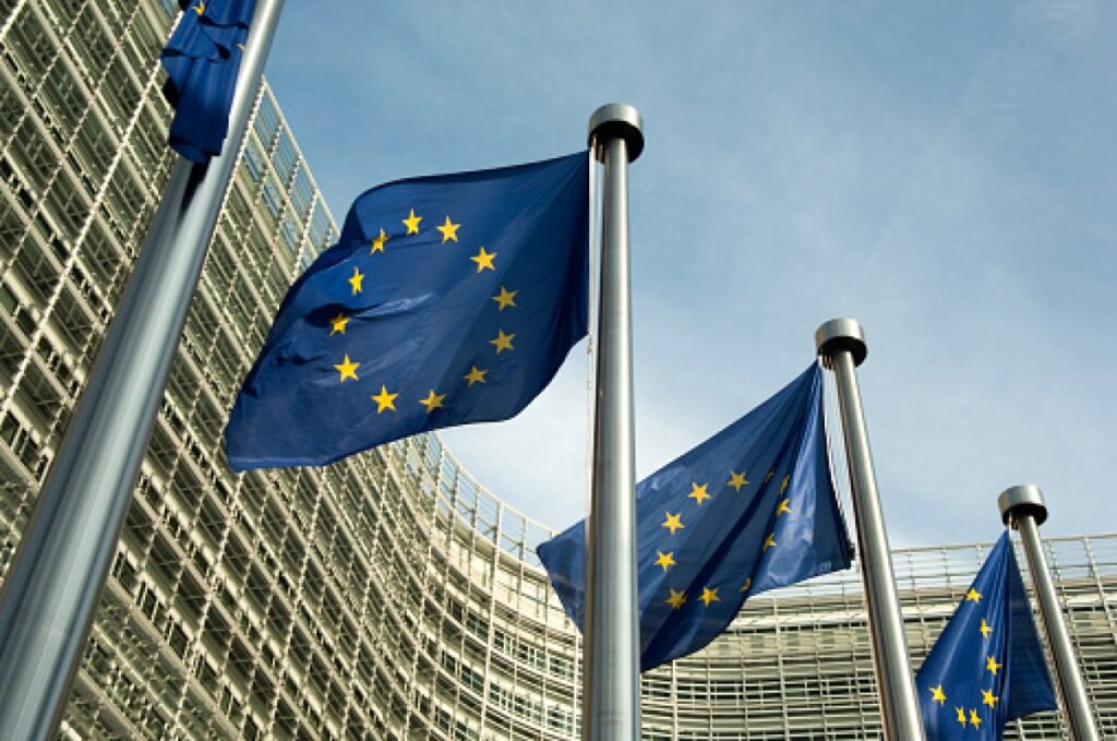 quase-3-mil-brasileiros-foram-barrados-na-uniao-europeia-em-2025