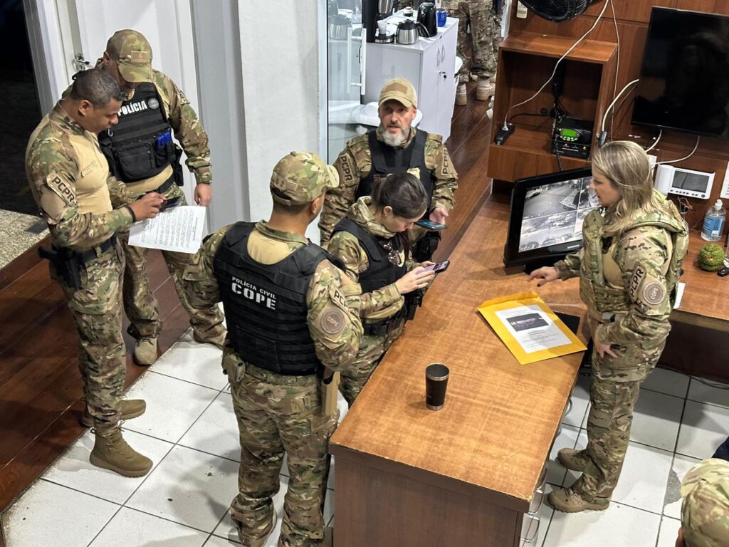 policia-investiga-grupo-que-vendia-celular-em-presidio-por-ate-r$-80-mil.-veja-video