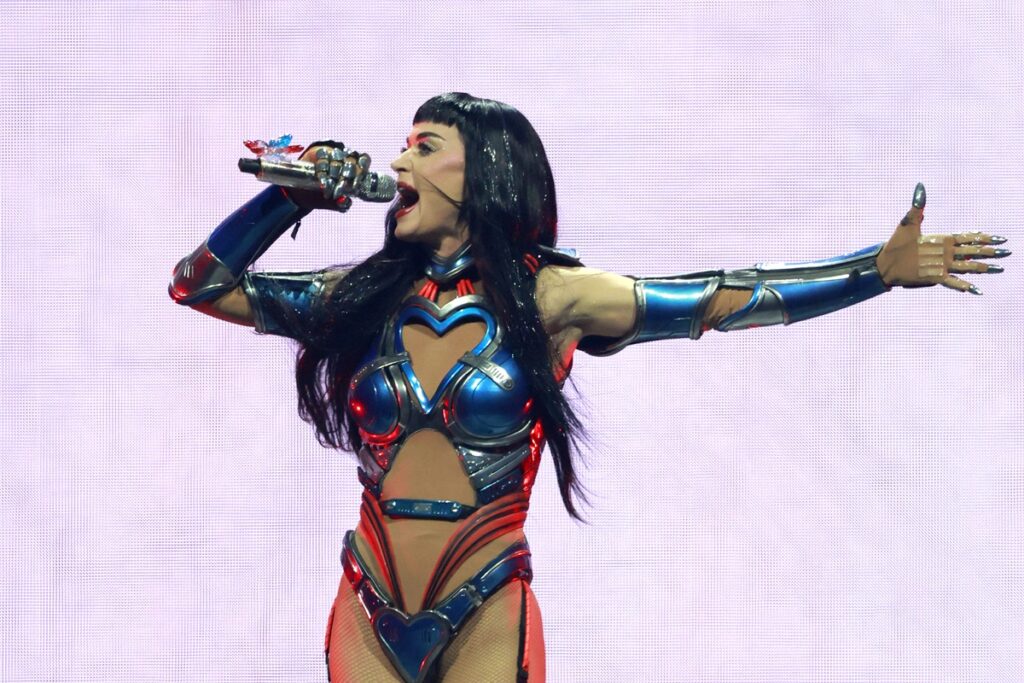 dark-horse:-entenda-relacao-de-katy-perry-com-filme-sobre-bolsonaro
