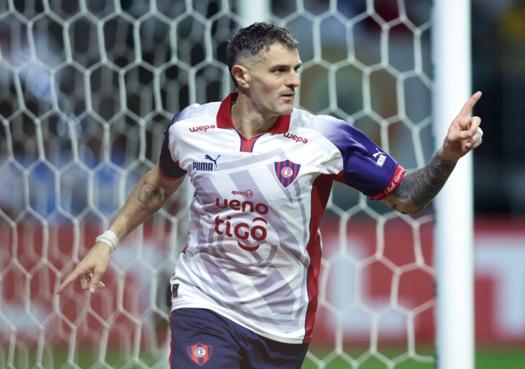 cerro-porteno-vence-palmeiras-pela-libertadores-com-gol-de-vegetti
