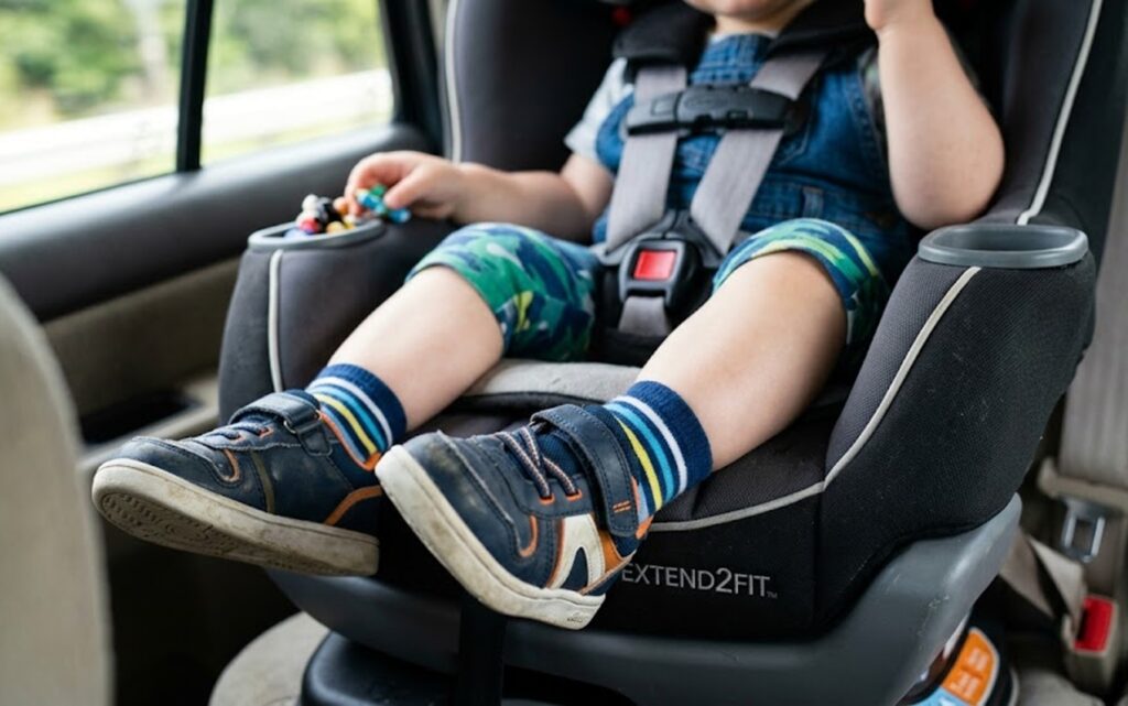menina-de-2-anos-morre-de-calor-apos-pai-esquece-la-no-carro