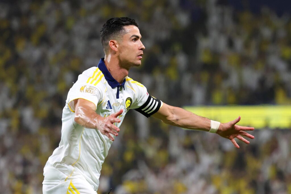 cristiano-ronaldo-marca,-al-nassr-vence-damac-e-e-campeao-saudita