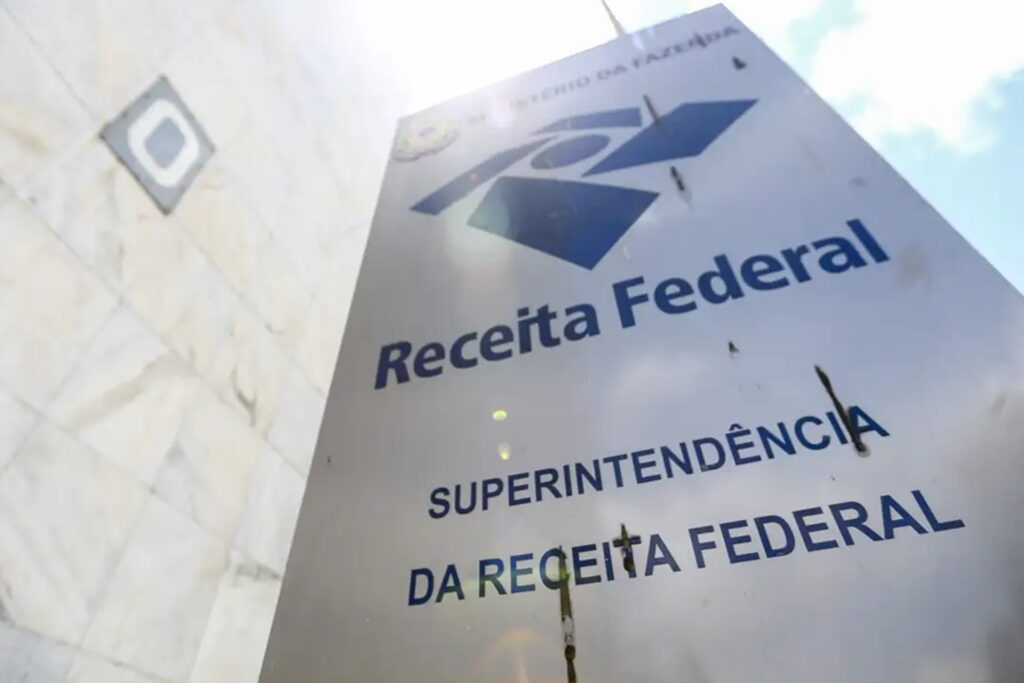 imposto-de-renda:-veja-como-saber-se-sua-restituicao-esta-no-1o-lote