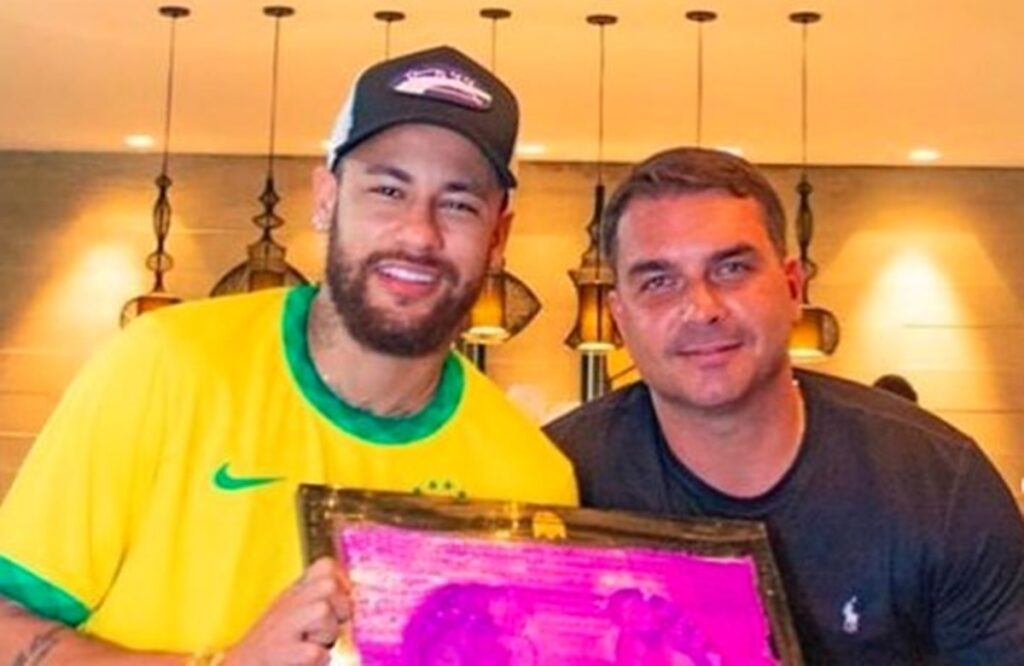 flavio-ou-neymar?