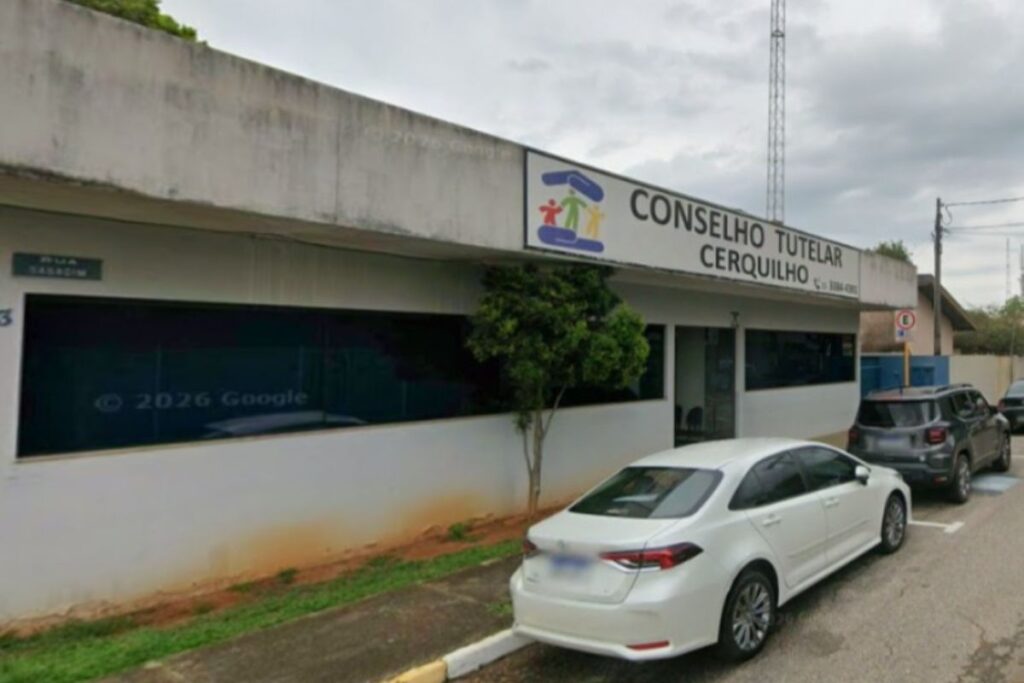 conselheiras-sao-indiciadas-em-caso-de-menino-que-defecou-camisinhas