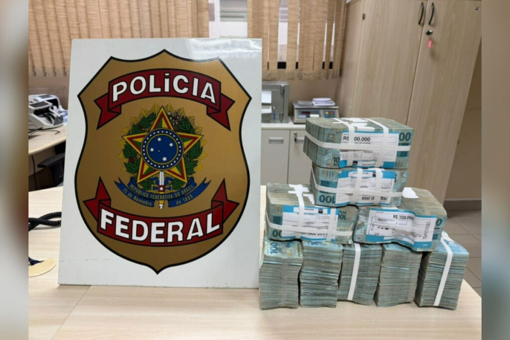 pf-intercepta-saque-milionario-e-apreende-“montanha-de-dinheiro”