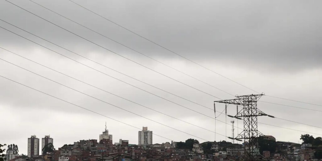 Fim de semana será de temporal no Sudeste e chuva intensa no Norte fim-de-semana-sera-de-temporal-no-sudeste-e-chuva-intensa-no-norte